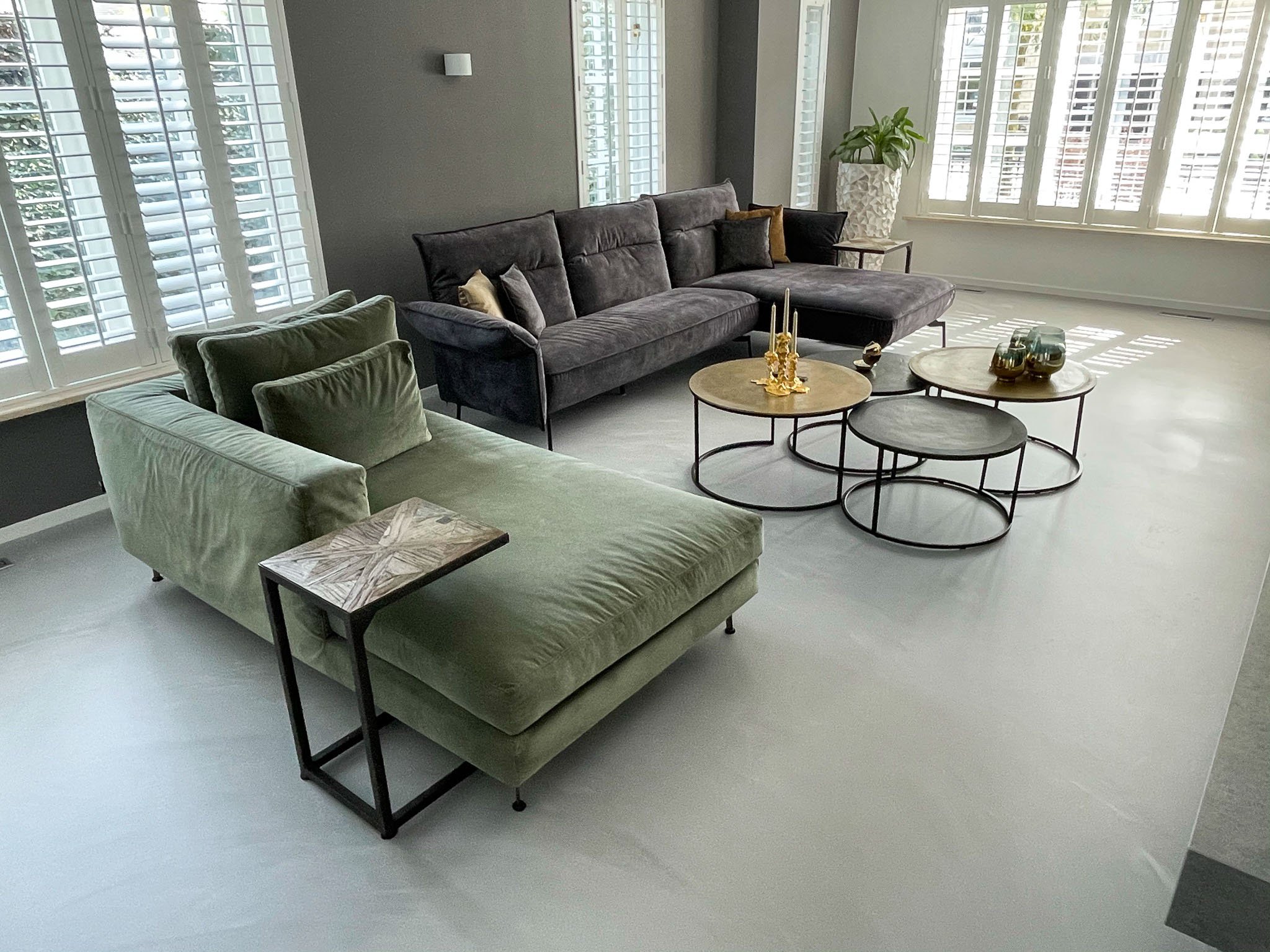 PU Gietvloer Smitfloor Geldrop - Gietvloer in open woonkamer