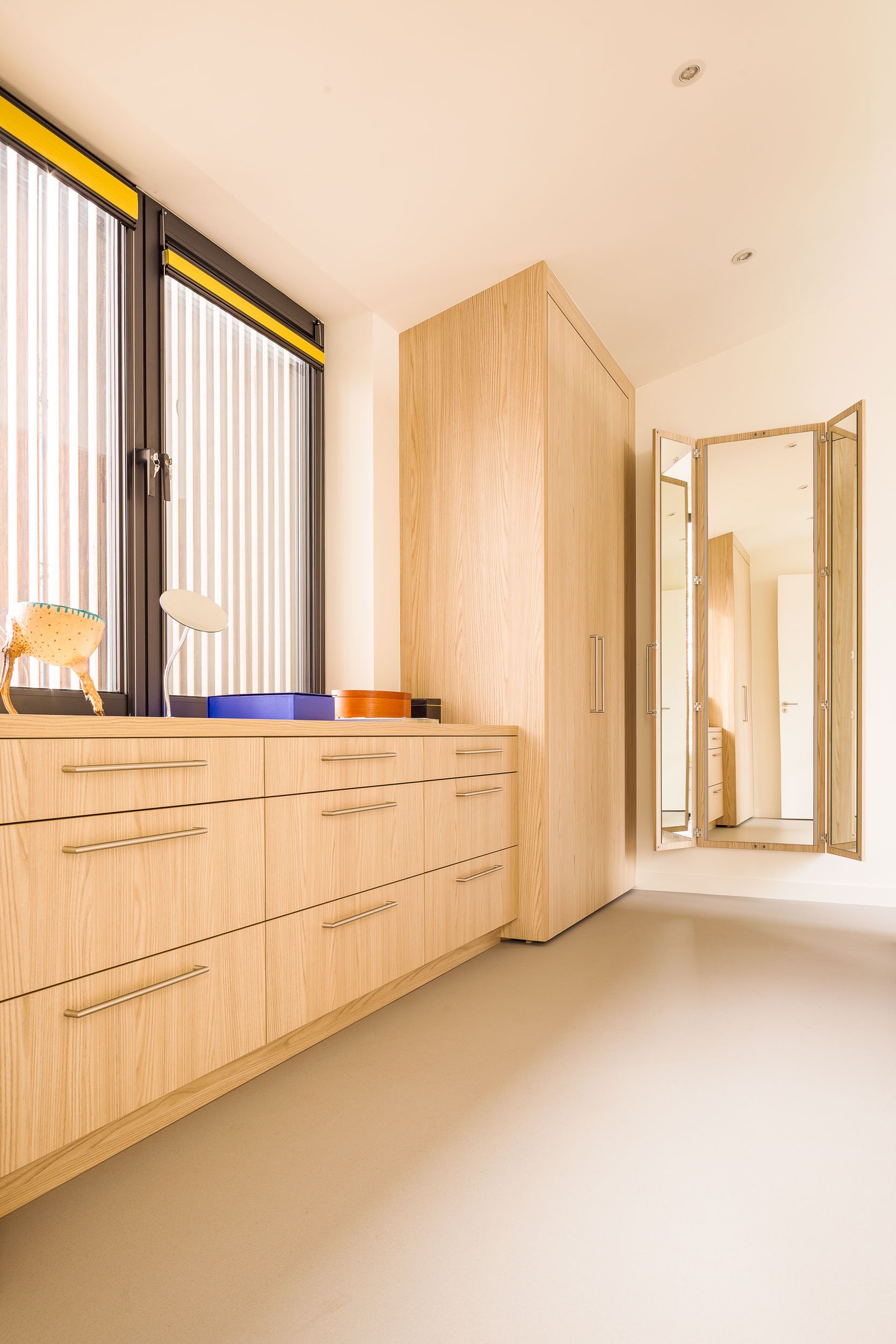 Liquid design Smitfloor Geldrop - design kast-