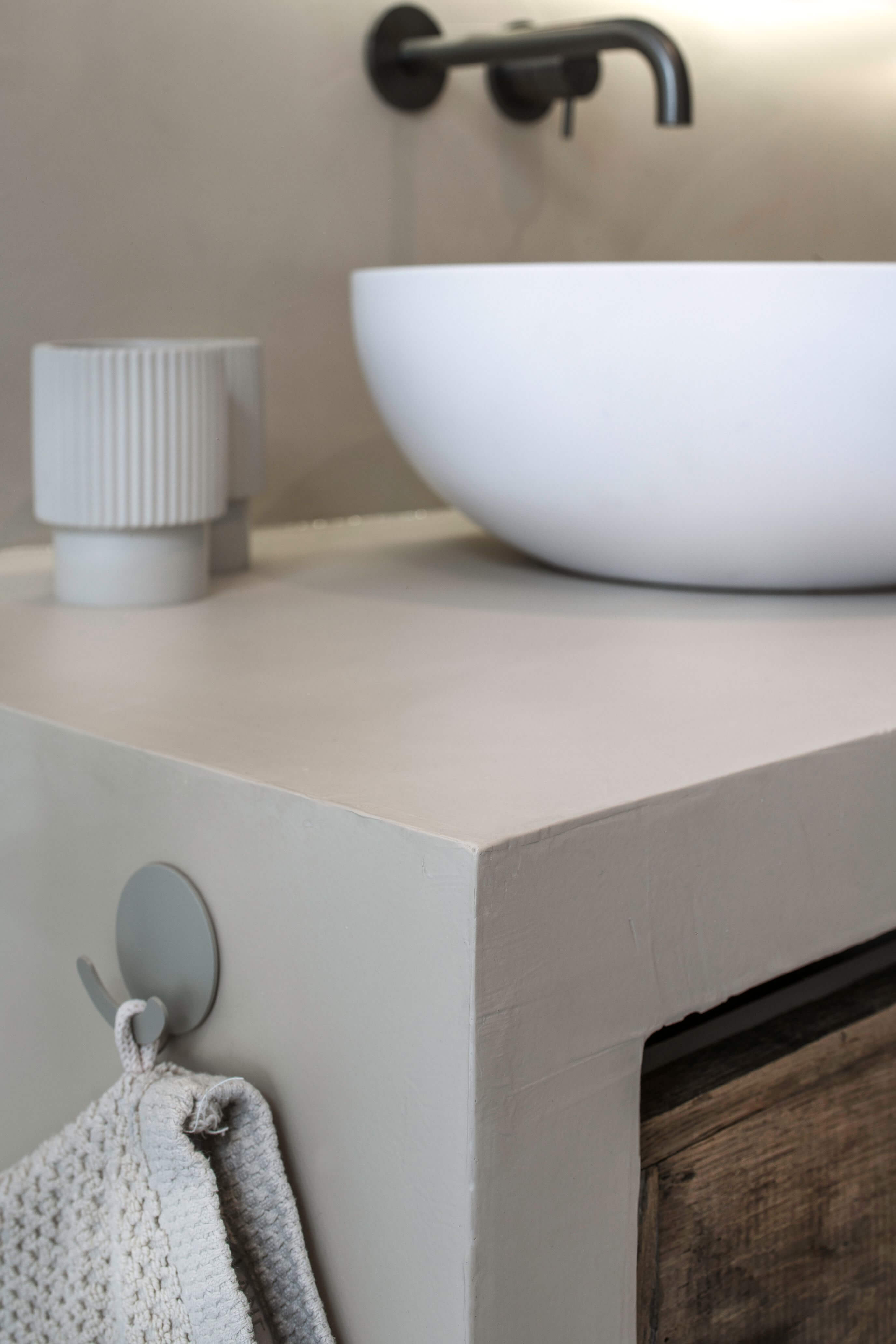 badkamer en toilet micro terrazzo en beton cire in helmond 3