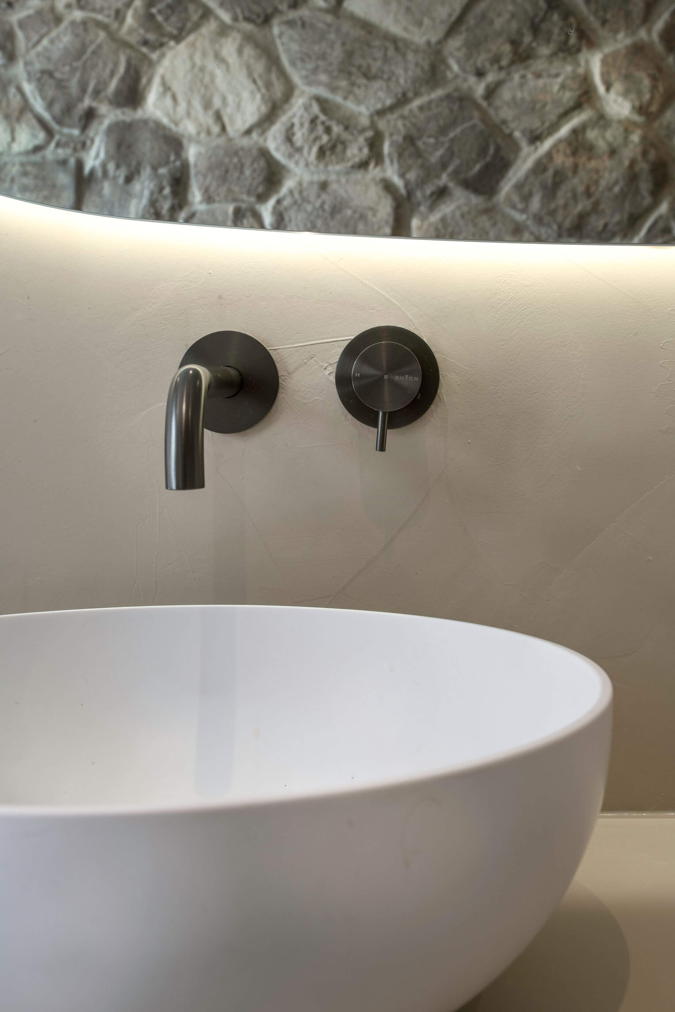 badkamer en toilet micro terrazzo en beton cire in helmond 5