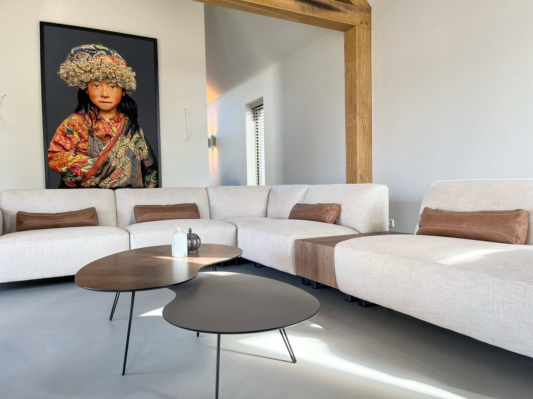 PU Gietvloer Smitfloor Geldrop-Landelijke woonkamer met gietvloer