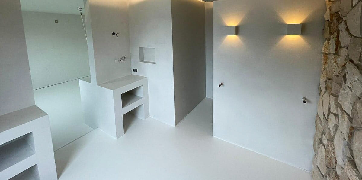 Beton Cire Smitfloor Geldrop Duurzame beton cire vloer in badkamer voor luxe uitstraling