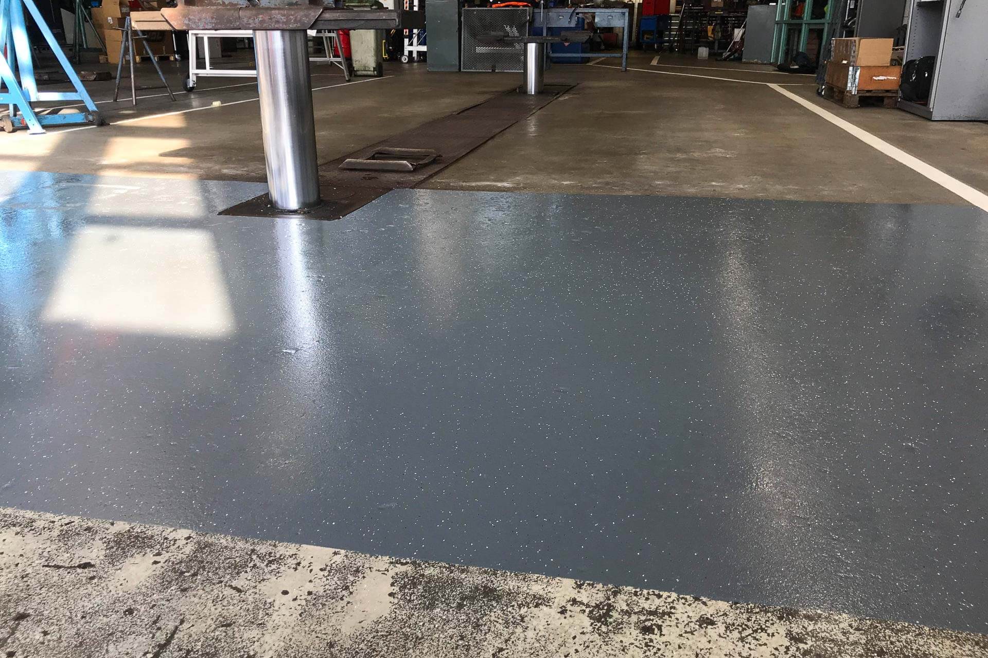 Epoxy gietvloer Smitfloor Geldrop Slijtvaste industriële vloer geplaatst bij Connexxion in Eindhoven