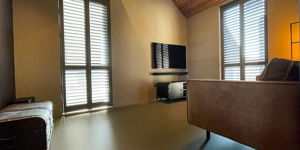 pu-gietvloer-strakke-polyurethaan-luxe-woning-eindhoven-tijdloos-design