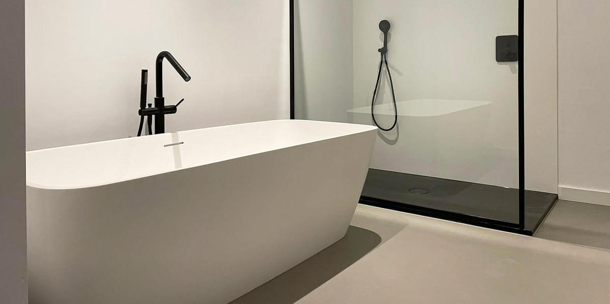 Liquid design gietvloer Smitfloor Geldrop – Luxe en naadloze afwerking in moderne woning in Waalre